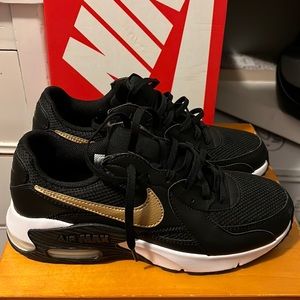 Nike Air Max Excee 8.5
